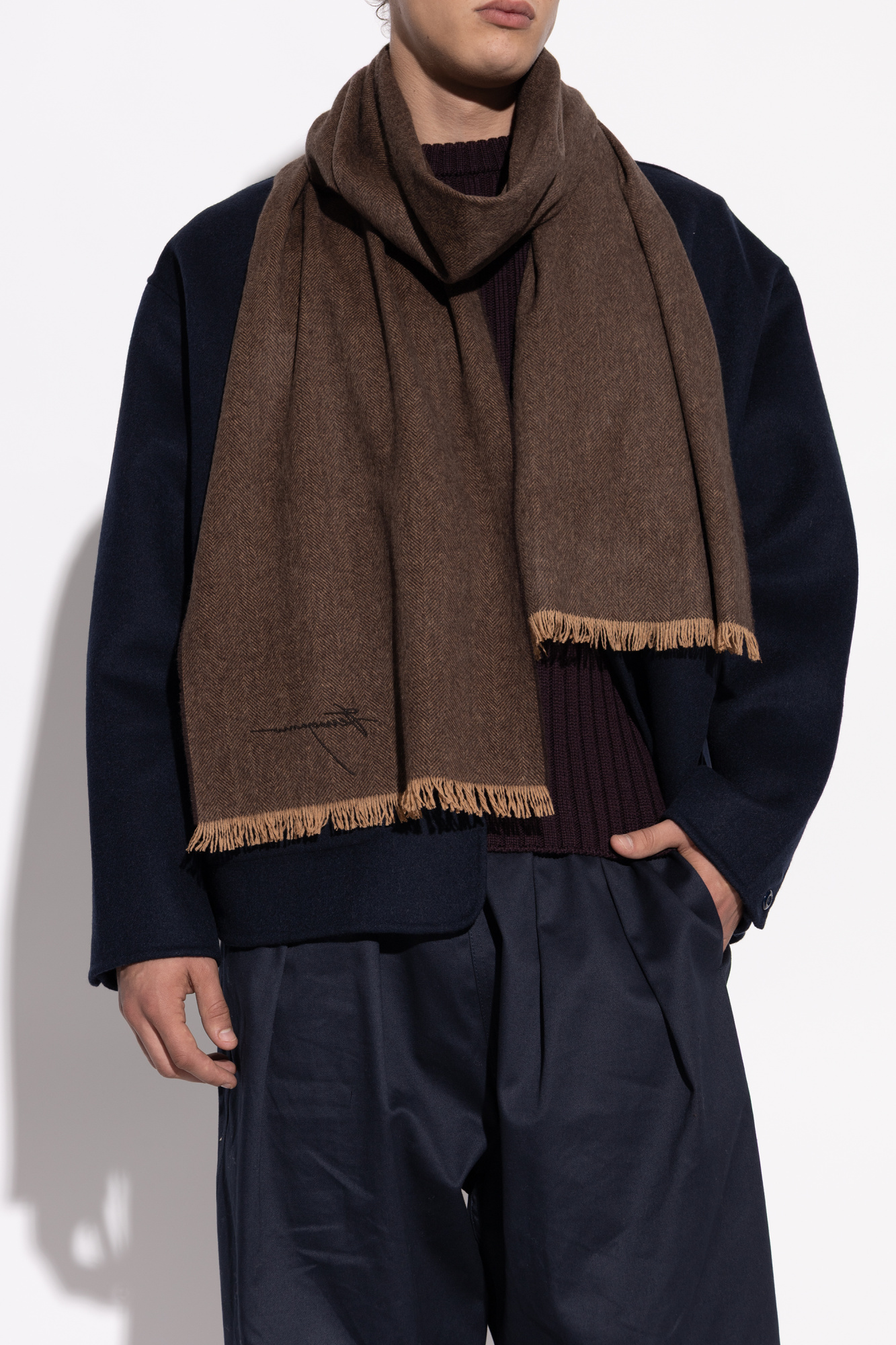 マフラー・ストール SALVATORE FERRAGAMO BROWN CASHMERE SCARF Brown Cashmere scarf with embroidered logo FERRAGAMO - Vitkac AS
